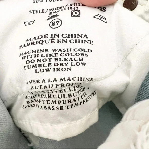 Blank NYC Light Wash The Barrow Vintage High Rise Jean Shorts, Size 27 - Picture 9 of 10